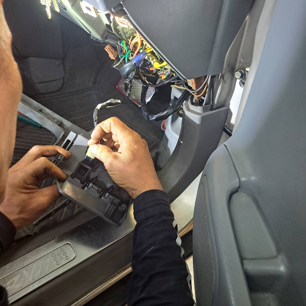 22 - https://ซ่อมรถ-แบตเตอรี่รถใกล้ฉัน.com | บริการซ่อมรถนอกสถานที่ 24 ชั่วโมง ครอบคลุมงานซ่อมทั่วไป เปลี่ยนแบตเตอรี่ เติมน้ำยาแอร์ ตรวจช่วงล่าง เปลี่ยนถ่ายน้ำมันเครื่อง และไดชาร์จ-ไดสตาร์ท ครบจบที่เดียว 22 - https://ซ่อมรถ-แบตเตอรี่รถใกล้ฉัน.com | บริการซ่อมรถนอกสถานที่ 24 ชั่วโมง ครอบคลุมงานซ่อมทั่วไป เปลี่ยนแบตเตอรี่ เติมน้ำยาแอร์ ตรวจช่วงล่าง เปลี่ยนถ่ายน้ำมันเครื่อง และไดชาร์จ-ไดสตาร์ท ครบจบที่เดียว