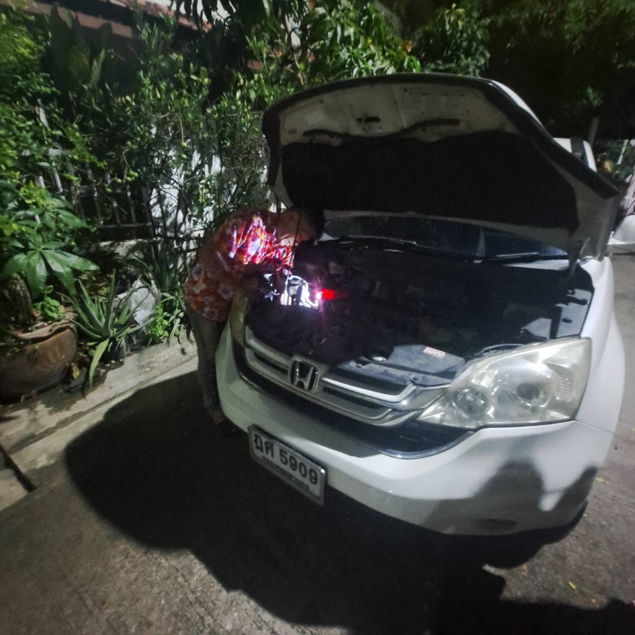 27 - https://ซ่อมรถ-แบตเตอรี่รถใกล้ฉัน.com | บริการซ่อมรถนอกสถานที่ 24 ชั่วโมง ครอบคลุมงานซ่อมทั่วไป เปลี่ยนแบตเตอรี่ เติมน้ำยาแอร์ ตรวจช่วงล่าง เปลี่ยนถ่ายน้ำมันเครื่อง และไดชาร์จ-ไดสตาร์ท ครบจบที่เดียว 27 - https://ซ่อมรถ-แบตเตอรี่รถใกล้ฉัน.com | บริการซ่อมรถนอกสถานที่ 24 ชั่วโมง ครอบคลุมงานซ่อมทั่วไป เปลี่ยนแบตเตอรี่ เติมน้ำยาแอร์ ตรวจช่วงล่าง เปลี่ยนถ่ายน้ำมันเครื่อง และไดชาร์จ-ไดสตาร์ท ครบจบที่เดียว