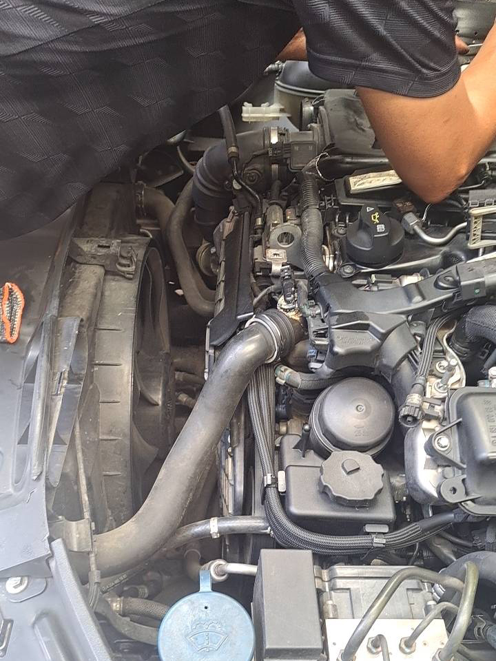 49 - https://ซ่อมรถ-แบตเตอรี่รถใกล้ฉัน.com | บริการซ่อมรถนอกสถานที่ 24 ชั่วโมง ครอบคลุมงานซ่อมทั่วไป เปลี่ยนแบตเตอรี่ เติมน้ำยาแอร์ ตรวจช่วงล่าง เปลี่ยนถ่ายน้ำมันเครื่อง และไดชาร์จ-ไดสตาร์ท ครบจบที่เดียว 49 - https://ซ่อมรถ-แบตเตอรี่รถใกล้ฉัน.com | บริการซ่อมรถนอกสถานที่ 24 ชั่วโมง ครอบคลุมงานซ่อมทั่วไป เปลี่ยนแบตเตอรี่ เติมน้ำยาแอร์ ตรวจช่วงล่าง เปลี่ยนถ่ายน้ำมันเครื่อง และไดชาร์จ-ไดสตาร์ท ครบจบที่เดียว